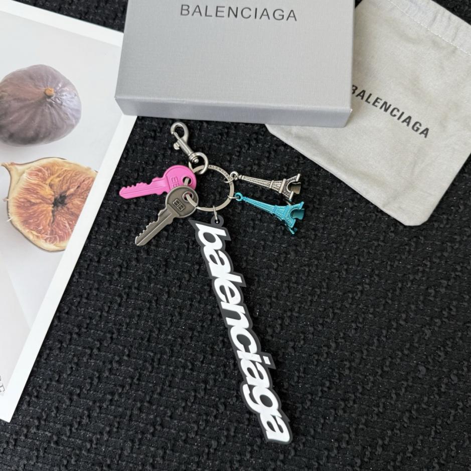 designer,replica,clothing,fake,1:1,lv,luxury,high quality New Balenciaga Rodeo small keychain (XYUH18)