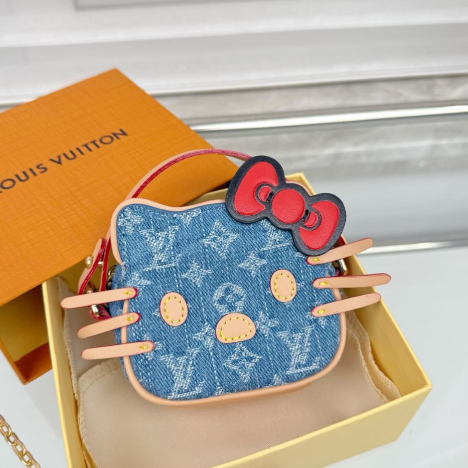 designer,replica,clothing,fake,1:1,lv,luxury,high quality Louis Vuitton Hello Kitty Mini Crossbody Bag (Y15YAJ)