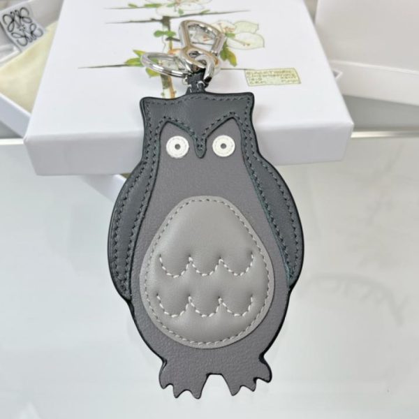 designer,replica,clothing,fake,1:1,lv,luxury,high quality New Loewe Leather Keychain Car Keychain Owl Charm Series (TRRKHC)