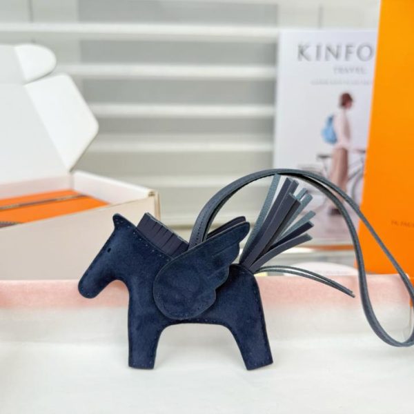 designer,replica,clothing,fake,1:1,lv,luxury,high quality New suede (faux leather) Hermes Rodeo Pegasus keychain/bag charm, hand-stitched (TV6LFL)