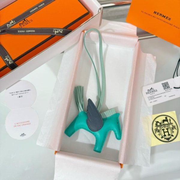 designer,replica,clothing,fake,1:1,lv,luxury,high quality New Hermès Rodeo Pegase bag charm/keychain, hand-stitched in lambskin (THNIWV).
