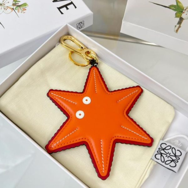 designer,replica,clothing,fake,1:1,lv,luxury,high quality New Loewe Leather Keychain Car Keychain Star Charm Series Star Pendant (WW3YF8)