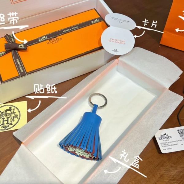 designer,replica,clothing,fake,1:1,lv,luxury,high quality New Arrival: Hermès Carmen uno dos kering single-ball tassel grass skirt keychain, handmade from imported lambskin (X4Q5G3)