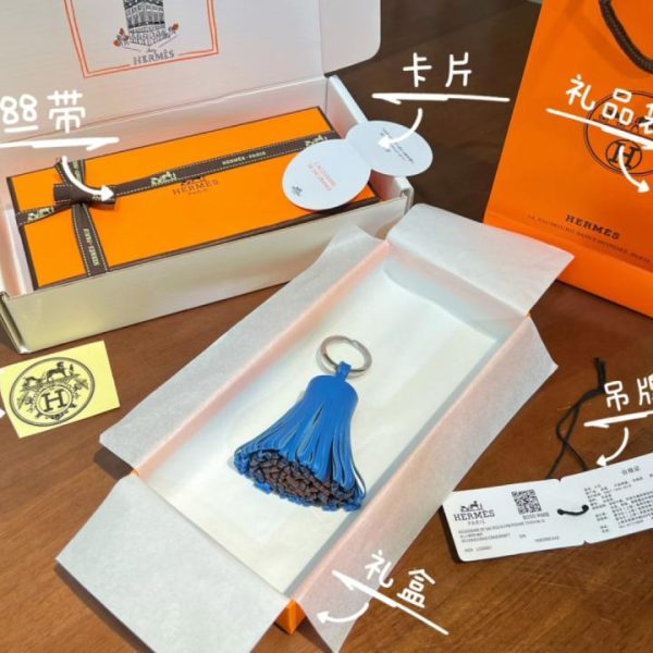 designer,replica,clothing,fake,1:1,lv,luxury,high quality New Arrival: Hermès Carmen uno dos kering single-ball tassel grass skirt keychain, handmade from imported lambskin (Z6GART)