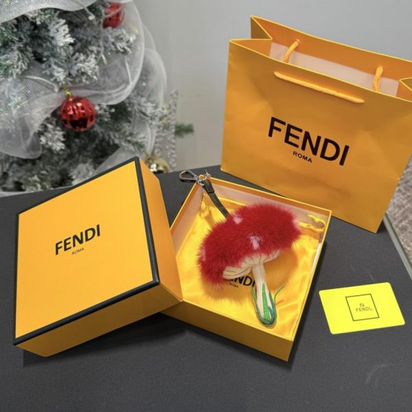 designer,replica,clothing,fake,1:1,lv,luxury,high quality New high-quality Fendi mushroom charm for mink handbags (TUHMJD)