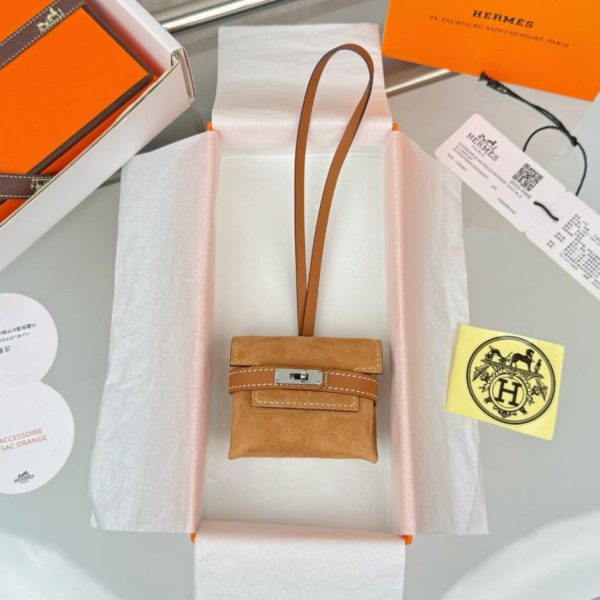 designer,replica,clothing,fake,1:1,lv,luxury,high quality Hermes new suede Kelly earphone bag charm, HERMES Kellfestival pendant, hand-stitched (DB9R3G)