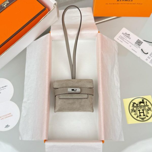 designer,replica,clothing,fake,1:1,lv,luxury,high quality Hermes new suede Kelly earphone bag charm, HERMES Kellfestival pendant, hand-stitched (NE12BL)