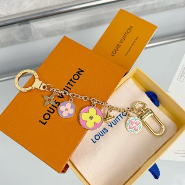 designer,replica,clothing,fake,1:1,lv,luxury,high quality LV keychain, bag charm, bag chain M69571 LV Spring bag accessory (4513JS)