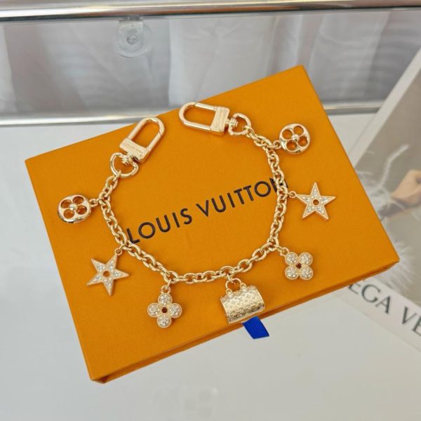 designer,replica,clothing,fake,1:1,lv,luxury,high quality LV long chain bag charm (KUJXM5)