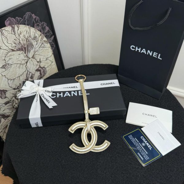 designer,replica,clothing,fake,1:1,lv,luxury,high quality New Chanel Spring Summer Mini Bag Charm in lambskin leather, classic double C design (3D88EB).