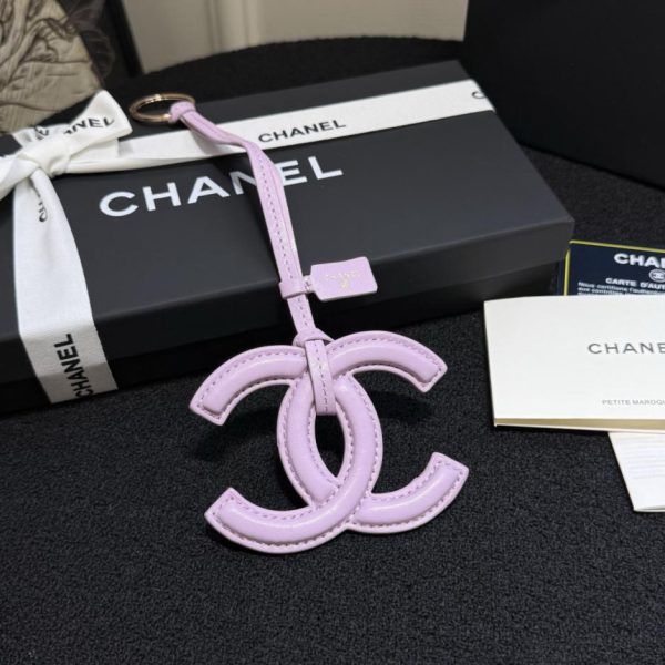 designer,replica,clothing,fake,1:1,lv,luxury,high quality New Chanel Spring Summer Mini Bag Charm in lambskin leather, classic double C design (R1IG3Z)
