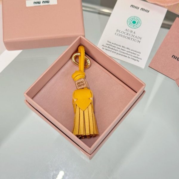 designer,replica,clothing,fake,1:1,lv,luxury,high quality New MIUMIU Medium Tassel Shoe Accessories (71XNEA)