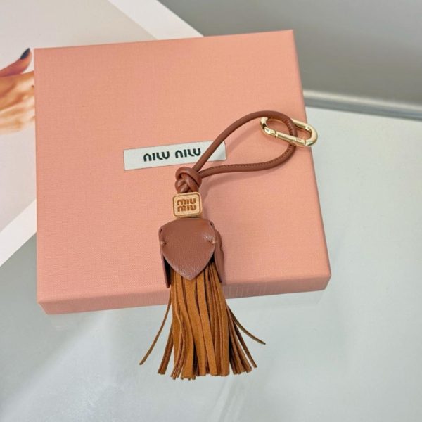 designer,replica,clothing,fake,1:1,lv,luxury,high quality New MIUMIU Large Tassel Shoe Accessories (GU8OYZ)