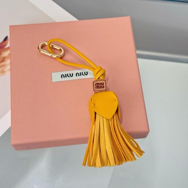 designer,replica,clothing,fake,1:1,lv,luxury,high quality New MIUMIU Large Tassel Shoe Accessories (Q9MGYF)