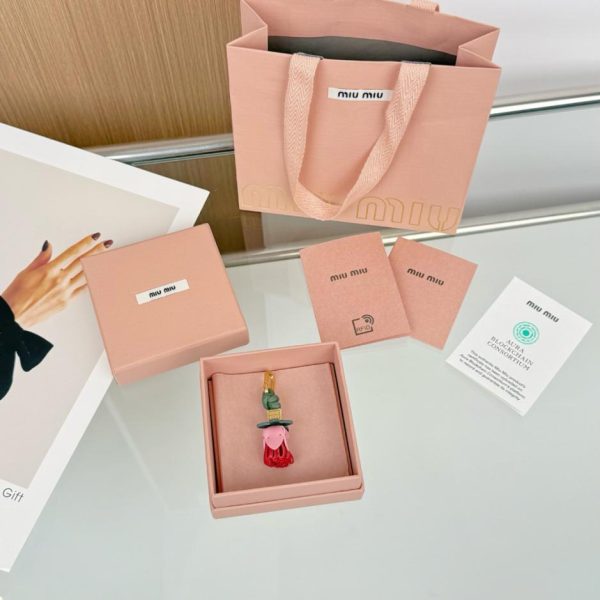 designer,replica,clothing,fake,1:1,lv,luxury,high quality New MIUMIU Mini Rose Flower Shoe Accessory (4TM7AD)
