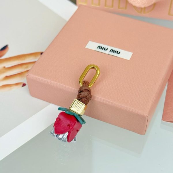 designer,replica,clothing,fake,1:1,lv,luxury,high quality New arrival: MIUMIU Mini Rose Flower Shoe Accessory (MWDSDJ)