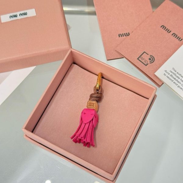 designer,replica,clothing,fake,1:1,lv,luxury,high quality New MIUMIU Mini Tassel Shoe Accessory (EM2QC6)