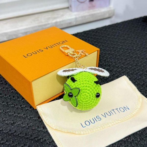designer,replica,clothing,fake,1:1,lv,luxury,high quality New Arrival M02585 LOUIS Vuitton BEE LV CROCHET Bee Bag Charm (R0TWJU)