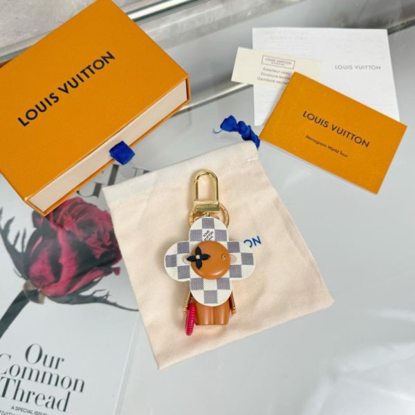 designer,replica,clothing,fake,1:1,lv,luxury,high quality New Arrival: M1990 Sunflower Doll Keychain, Louis Vuitton Vivian Keychain (0XDKA4)