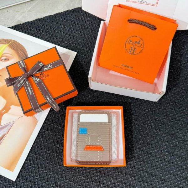 designer,replica,clothing,fake,1:1,lv,luxury,high quality New HERMES MagSafe Magnetic Card Holder (QYK40W)