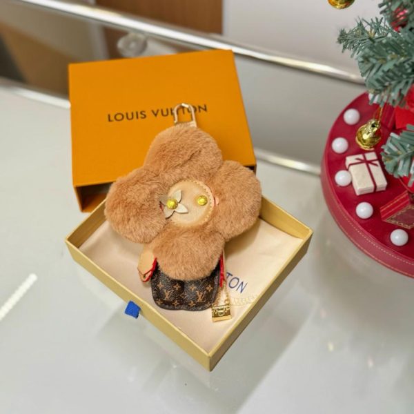 designer,replica,clothing,fake,1:1,lv,luxury,high quality Louis Vuitton Red VIVIENNE Sunflower Mink Keychain (DMKEAV)