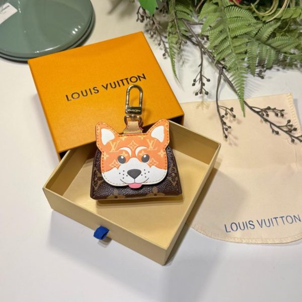 designer,replica,clothing,fake,1:1,lv,luxury,high quality New Louis Vuitton Akita Inu Earphone Bag Charm (F8LSL7)