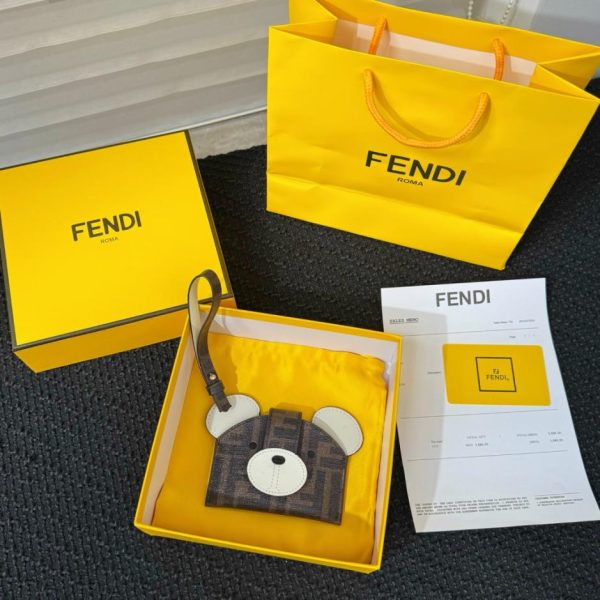 designer,replica,clothing,fake,1:1,lv,luxury,high quality New Fendi Animal Collection Card Holder (7J7O1F)