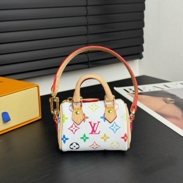designer,replica,clothing,fake,1:1,lv,luxury,high quality New version of LV handbag pillow charm (AC99R9)