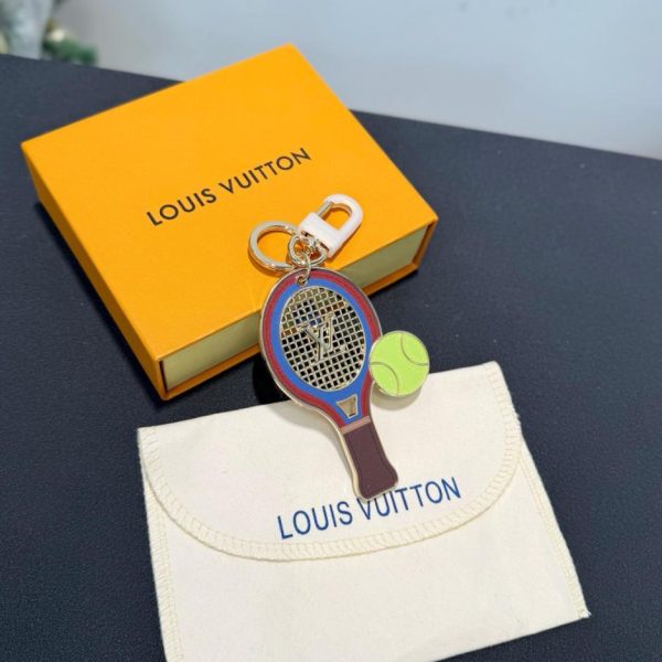 designer,replica,clothing,fake,1:1,lv,luxury,high quality New M03925 LV TENNIS RACKET bag and keychain with tennis racket (HEAMLY)