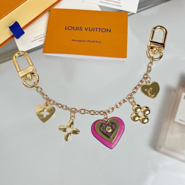 designer,replica,clothing,fake,1:1,lv,luxury,high quality New LV Valentine’s Day floral bag chain (NSFTNT)