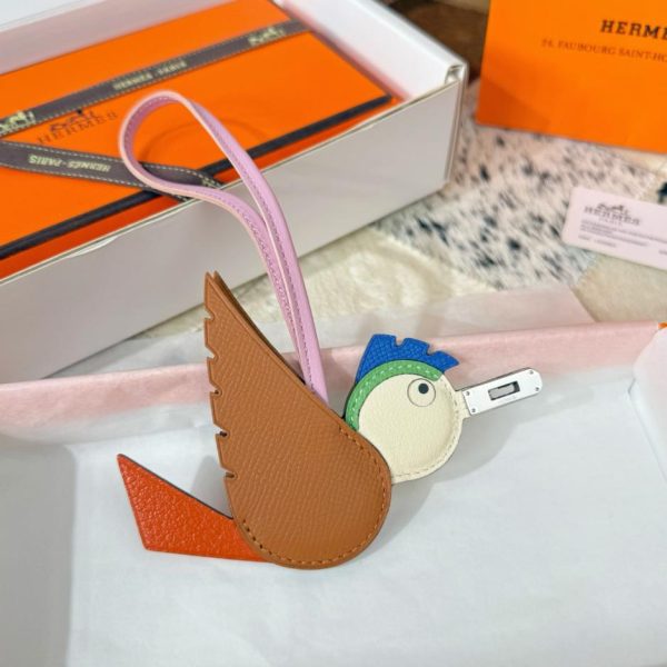 designer,replica,clothing,fake,1:1,lv,luxury,high quality Exclusive to the market! New version ‼️ Hermes Bird charm, Hermes bird bag pendant, keychain (W2XYA4)
