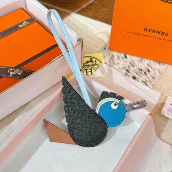 designer,replica,clothing,fake,1:1,lv,luxury,high quality New Hermes Bird charm, Hermes bird bag pendant, bag ornament, keychain (GENREB)