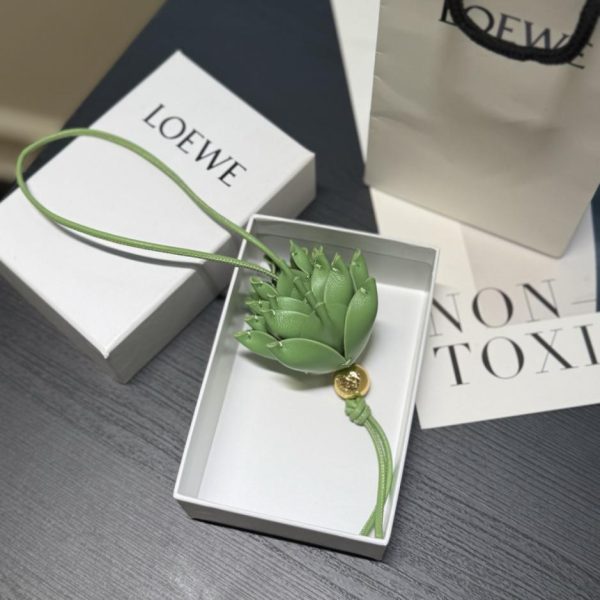 designer,replica,clothing,fake,1:1,lv,luxury,high quality New LOEWE Leather Art Pendant (HFSMHM)