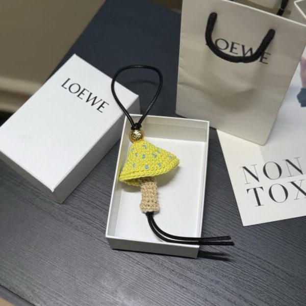 designer,replica,clothing,fake,1:1,lv,luxury,high quality New Loewe pendant (CYLX81)
