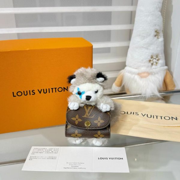 designer,replica,clothing,fake,1:1,lv,luxury,high quality New LV plush husky-shaped headphone bag/bag charm/bag pendant (ASJUB7)