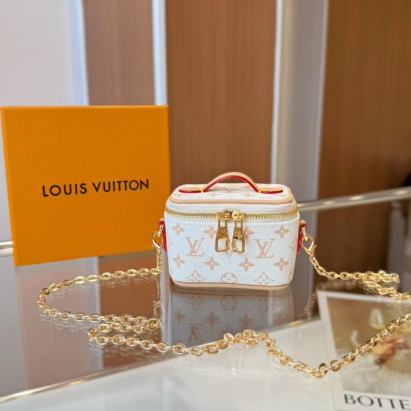 designer,replica,clothing,fake,1:1,lv,luxury,high quality Louis Vuitton Mini Microvanity Cosmetic Crossbody Bag (FZT688)