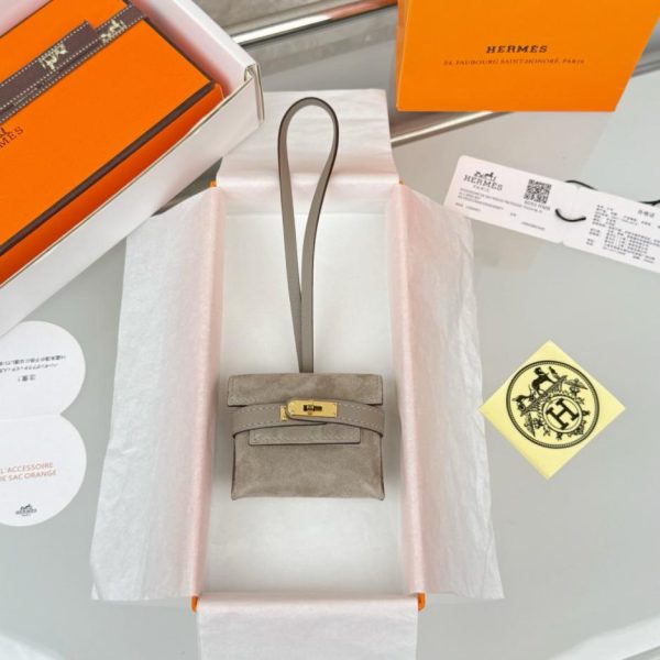 designer,replica,clothing,fake,1:1,lv,luxury,high quality Hermes new suede Kelly earphone bag charm, HERMES Kellfestival pendant, handmade with stitching (7Q6SDY).