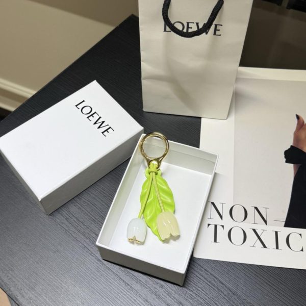 designer,replica,clothing,fake,1:1,lv,luxury,high quality Loewe Lily of the Valley Ornament Pendant, Green (H2V6AD)