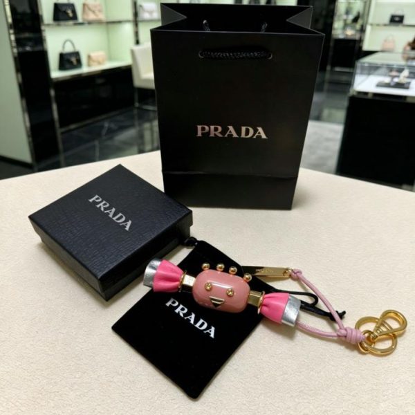 designer,replica,clothing,fake,1:1,lv,luxury,high quality Prada candy charm (Z7LKK7)