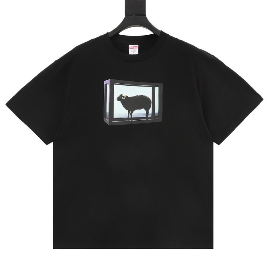 designer,replica,clothing,fake,1:1,lv,luxury,high quality Supreme Lamb Print Short-Sleeve T-Shirt (9CNQX) designer,replica,clothing,fake,1:1,lv,luxury,high quality Supreme Lamb Print Short-Sleeve T-Shirt (9CNQX)
