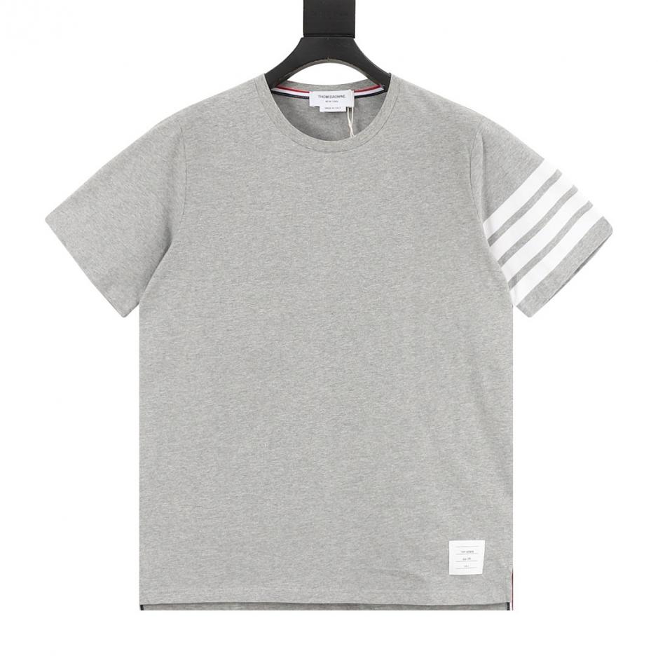 designer,replica,clothing,fake,1:1,lv,luxury,high quality Thom Browne TB 100% Cotton Plain Weave Crew Neck Yarn-Dyed Four-Stripe T-Shirt (KQW2G) designer,replica,clothing,fake,1:1,lv,luxury,high quality Thom Browne TB 100% Cotton Plain Weave Crew Neck Yarn-Dyed Four-Stripe T-Shirt (KQW2G)