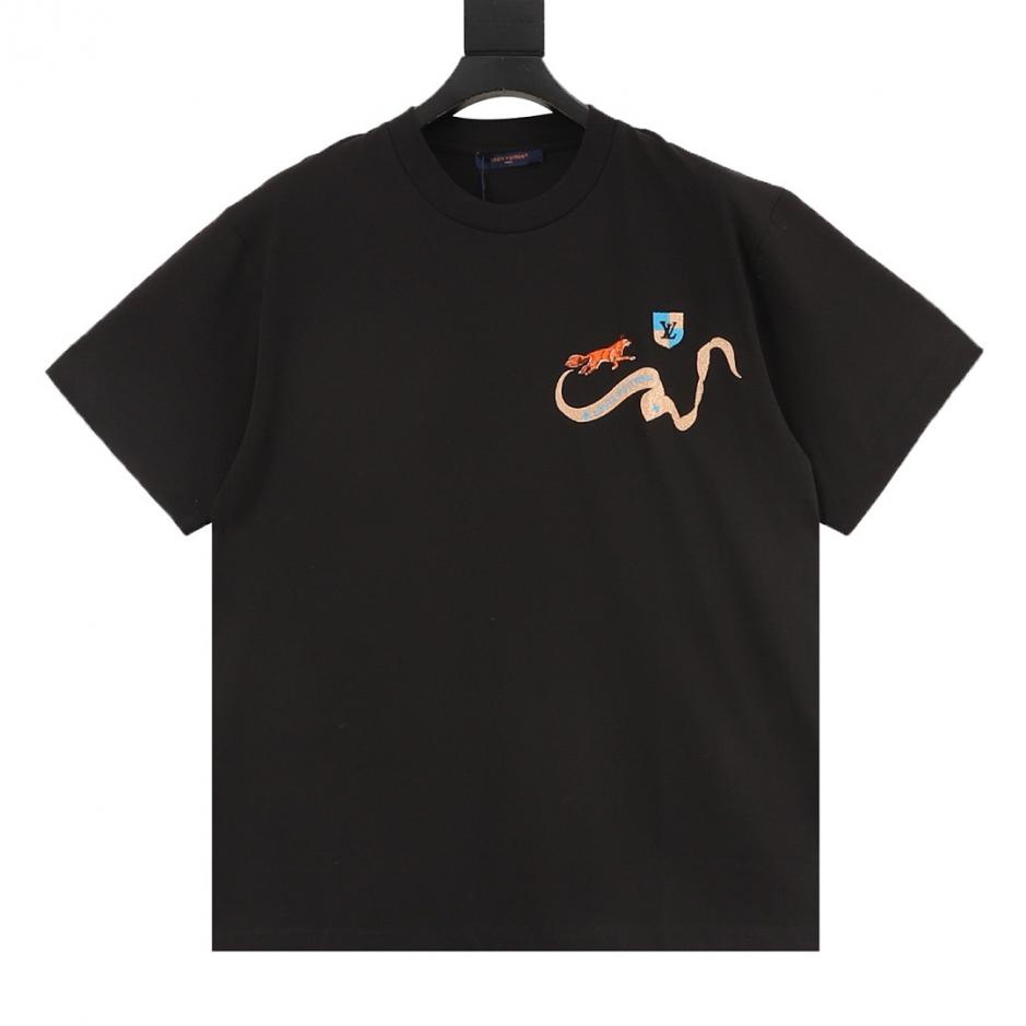 designer,replica,clothing,fake,1:1,lv,luxury,high quality Louis Vuitton Vintage Embroidered Fox Ribbon Badge Short-Sleeve T-Shirt (F448G) designer,replica,clothing,fake,1:1,lv,luxury,high quality Louis Vuitton Vintage Embroidered Fox Ribbon Badge Short-Sleeve T-Shirt (F448G)