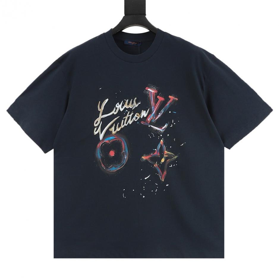designer,replica,clothing,fake,1:1,lv,luxury,high quality Louis Vuitton Oil Painting Splatter Handwritten Signature Embossed Short-Sleeve T-Shirt (HUXS1) designer,replica,clothing,fake,1:1,lv,luxury,high quality Louis Vuitton Oil Painting Splatter Handwritten Signature Embossed Short-Sleeve T-Shirt (HUXS1)